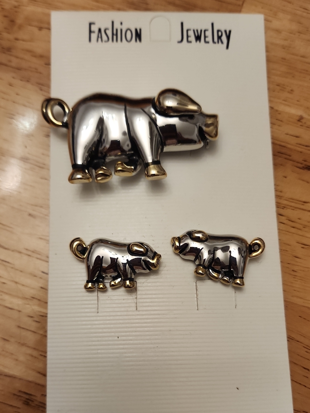 Vintage Pig Brooch & Earrings Set Two-Tone Pig in Silver/Gold New Original Pack